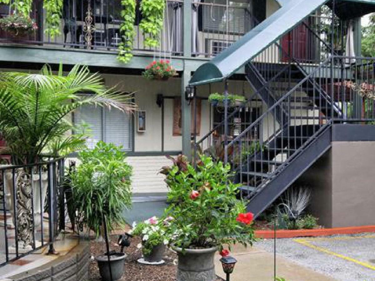 Tradewinds Lodging Eureka Springs Bagian luar foto