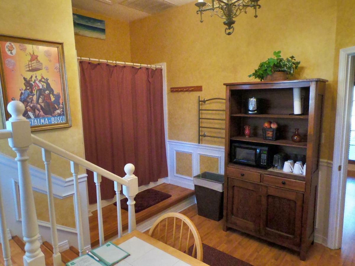 Tradewinds Lodging Eureka Springs Bagian luar foto